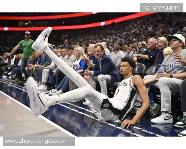 火箭与马刺季后赛第二轮对决精彩回顾与分析